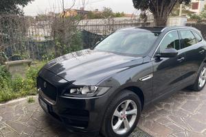 Jaguar F Pace F25D  241 C.V.