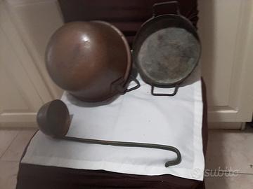 Paiuolo, tegame e mestolo in rame 