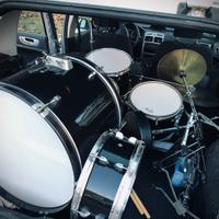 Batteria completa usata poche volte.