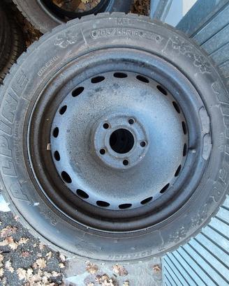 gomme invernali con cerchi 205 55 R16