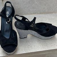 Sandalo con zeppa donna