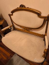 DIVANETTO E POLTRONE STILE LIBERTY