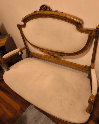 DIVANETTO E POLTRONE STILE LIBERTY
