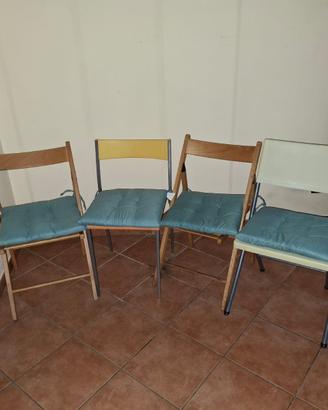 LOTTO 4 SEDIE IN LEGNO e PLASTICA PIEGHEVOLI