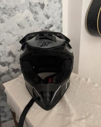 Casco cross