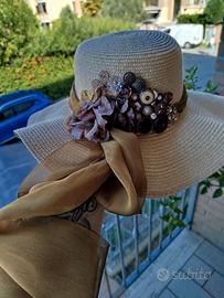 cappello e pietre