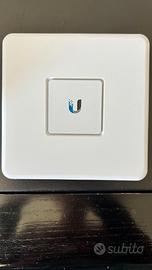 Ubiquiti UniFi Security Gateway (USG)