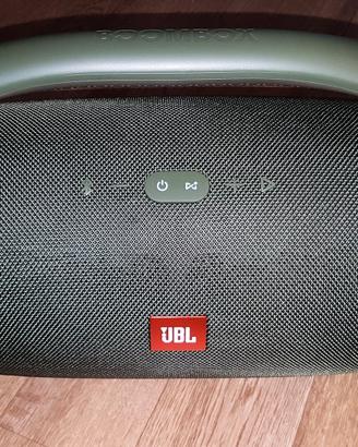 JBL Boombox