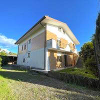 CASA INDIPENDENTE CON DUE UNITA' ABITATIVE - CA...