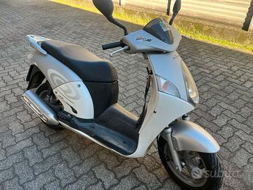 Honda 150 - 2004 UNICOPRO-