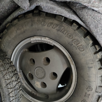 Cerchi 16" Land Rover Discovery con gomme da fango