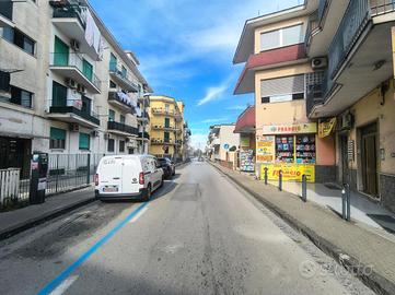 3 LOCALI A POMIGLIANO D'ARCO