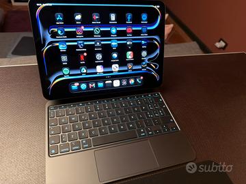 iPad Pro 11” M4 Wi-Fi 256GB Tastiera e Smart Folio