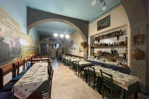 NEGOZIO A MONTEFIASCONE