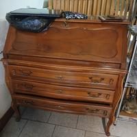 credenza con piano ribaltabile 