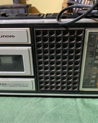 Telefoni fissi a disco e tastiera e accessori.