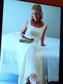 vestito sposa ricamato a mano