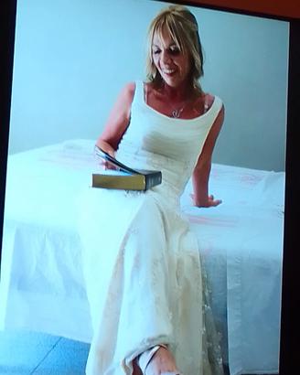 vestito sposa ricamato a mano