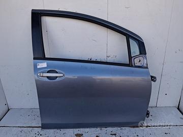 670010D170 PORTA ANTERIORE DX TOYOTA YARIS II REST