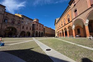 Attico / Mansarda di 140 m² con 3 locali a Bologna