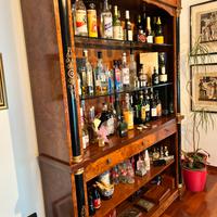 Credenza soggiorno (antiquariato)