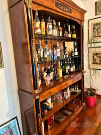 Credenza soggiorno (antiquariato)