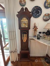 Orologio a Pendolo da terra