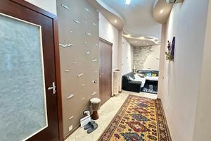 Trilocale con posto auto a Lecco