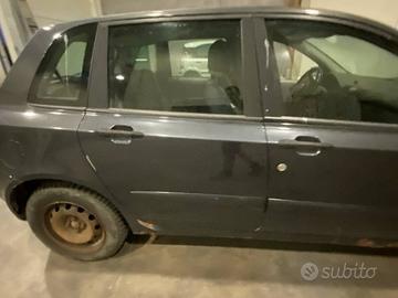 PORTA POSTERIORE DESTRA PER FIAT STILO 2001