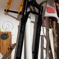 Forcella reba RL e freni formula Cura 2