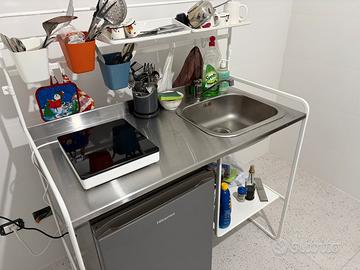 Mini cucina Ikea con frigo