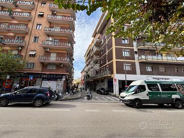MONOLOCALE A CASTELLAMMARE DI STABIA
