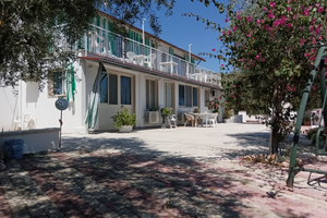 MATTINATA Azienda Agricola VILLA MARIA