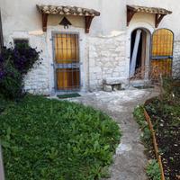 Immobile su 3 livelli 2 ingressi indipendenti