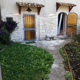 Immobile su 3 livelli 2 ingressi indipendenti