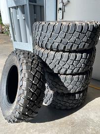 5 BF Goodrich 215/75 r15 mud terrain 100/97Q