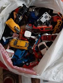 Macchinine giocattolo