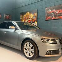 A4 BENZINA BERLINA INTERNI IN PELLE