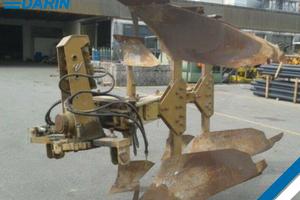 Aratro UGO MORO M 11 Bivomere voltaorecchio