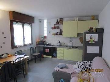 Immobile in asta di 94 m² con 3 locali e box auto 