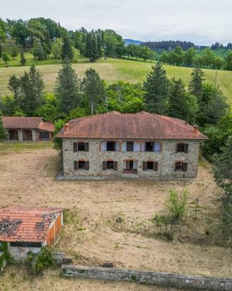 Rustico con splendida vista sulla campagna