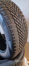 PIRELLI  invernali Misura 235 / 55 / 19carico 105H
