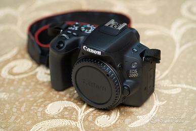Reflex Canon eos 200D