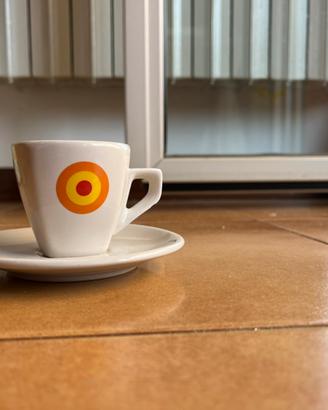 Servizio tazzine vintage anni 70 con piattini