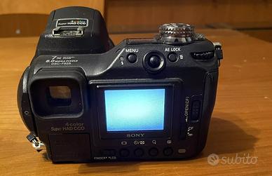 Fotocamera digitale bridge Sony Cybershot DSC-F828