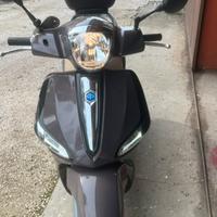 Scooter liberty 150 con abs  Piaggio