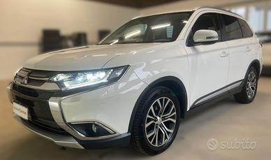 MITSUBISHI Outlander 2.2 DI-D 4WD Instyle Plus S