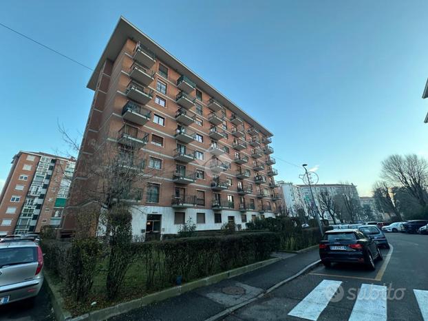 3 LOCALI A BORGARO TORINESE