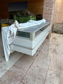 Frigorifero a pozzetto