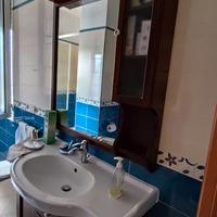 mobiletto bagno in legno 